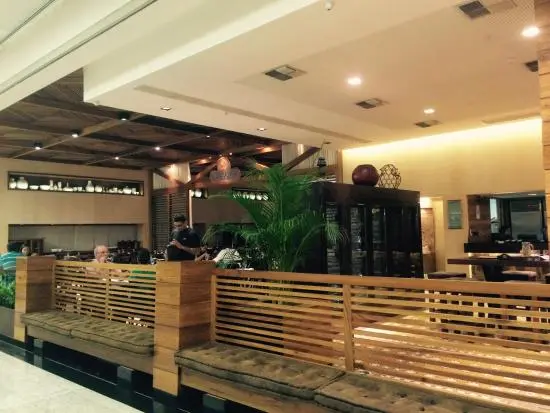 Camarões Midway Mall - Ambiente e gastronomia