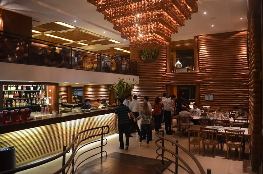 Camarões Restaurante - Ambiente e gastronomia